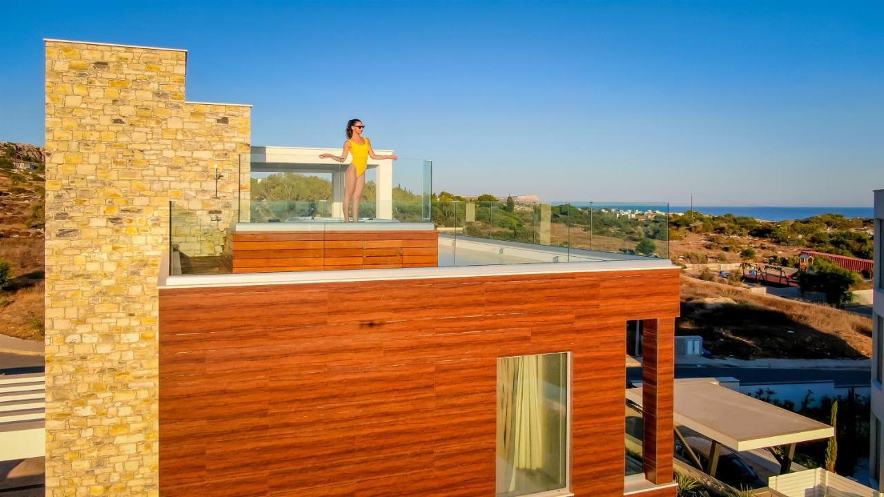 Love Bridge Seaview Villas 아이아 나파 외부 사진