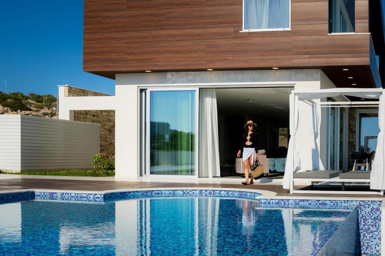 Love Bridge Seaview Villas 아이아 나파 외부 사진