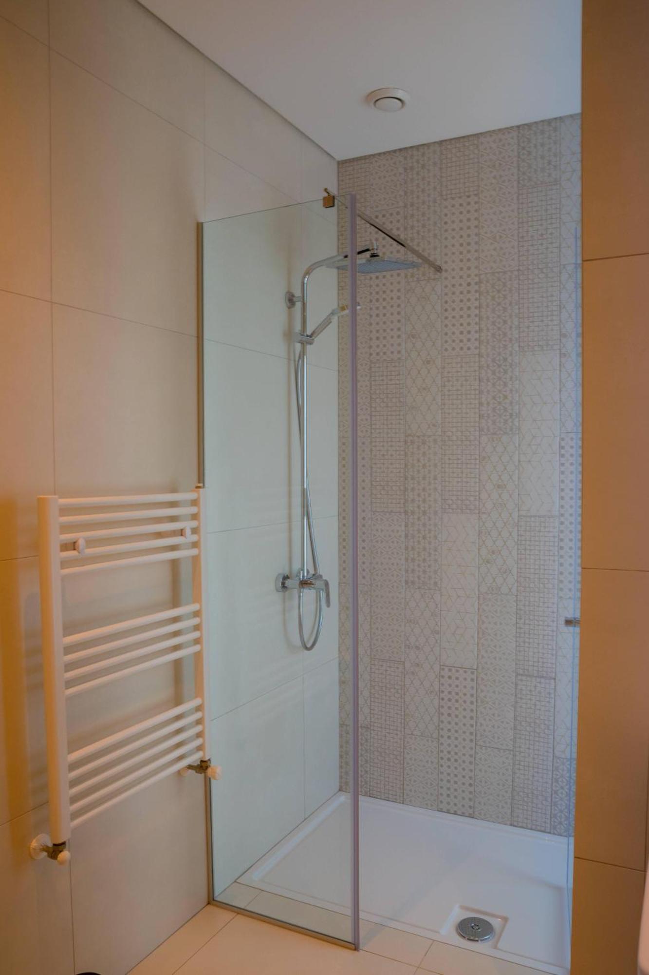 Love Bridge Seaview Villas 아이아 나파 외부 사진